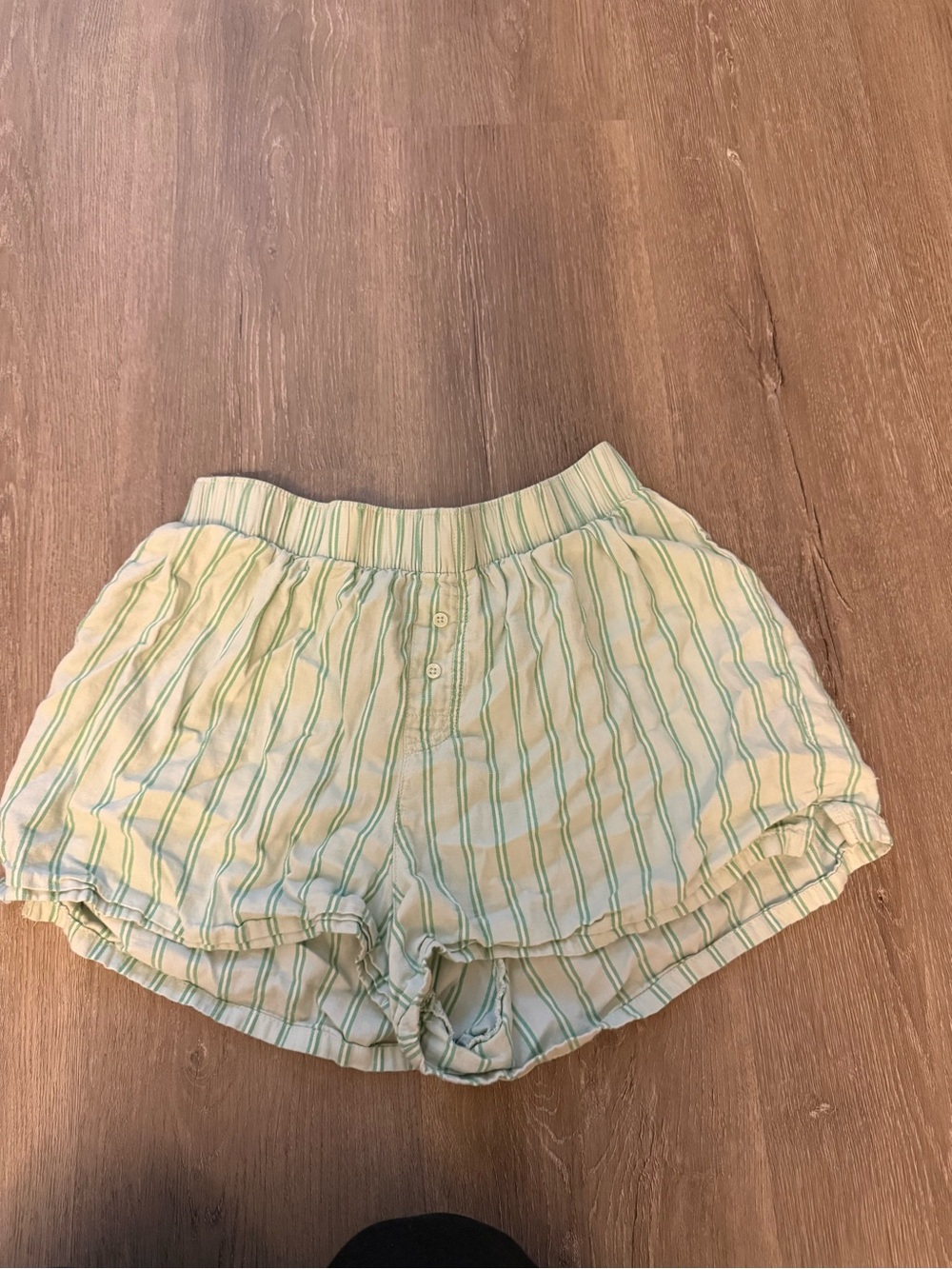 Colsie Light Green & White Striped Athletic Lounge Shorts